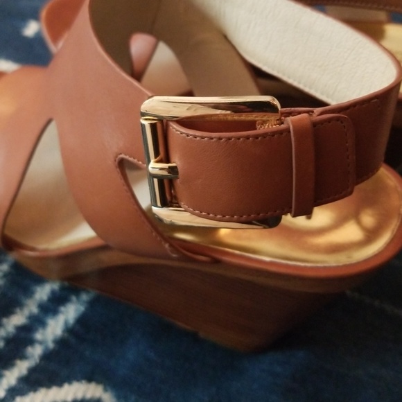 Michael Kors Wedges - Picture 3 of 8